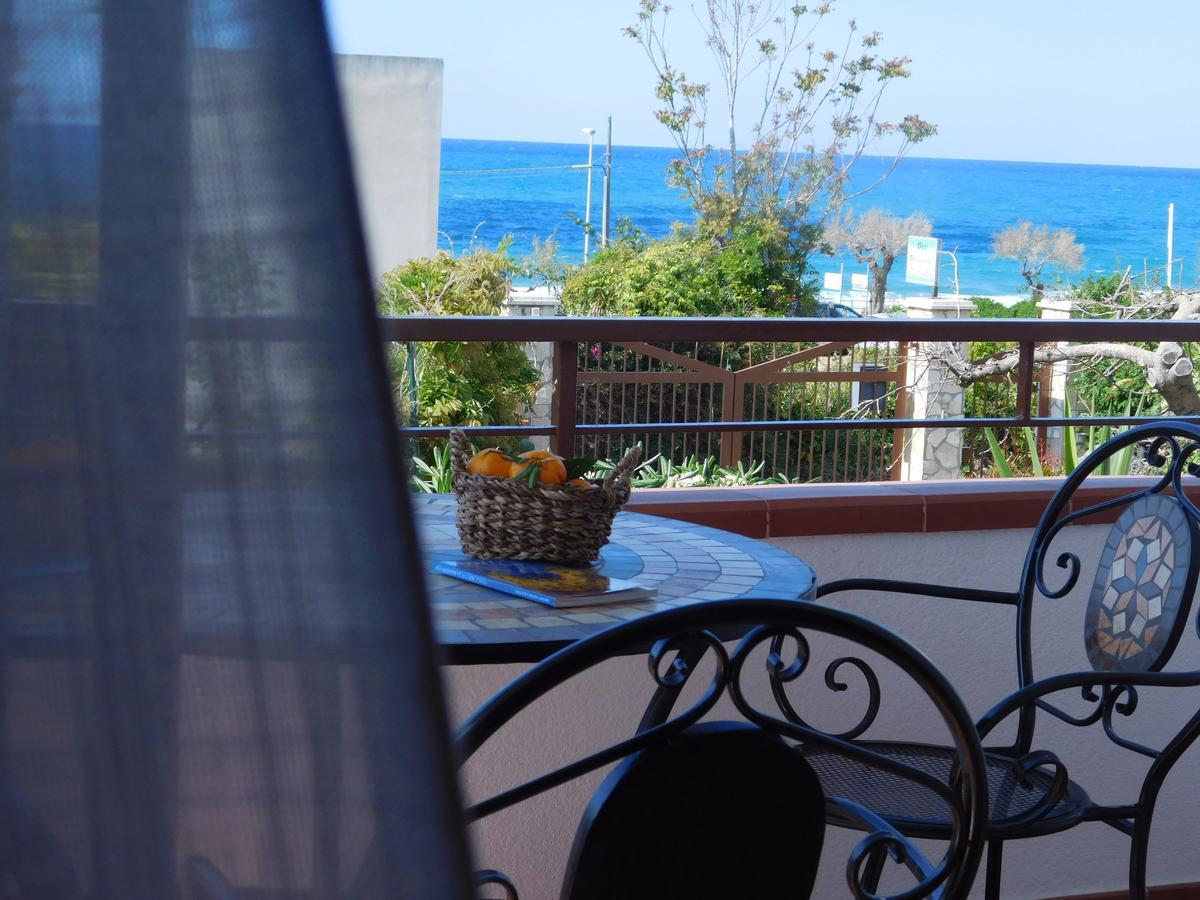Stella Marina Sea & Sun Bed & Breakfast Cefalù Exterior foto